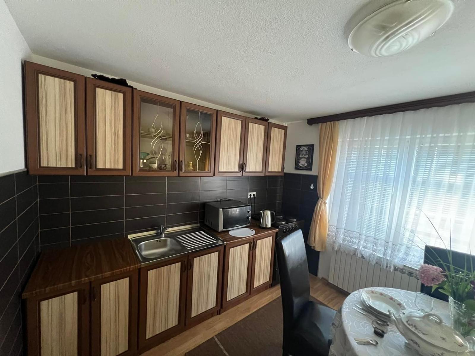 Apartman Kod Ismete Bihać エクステリア 写真